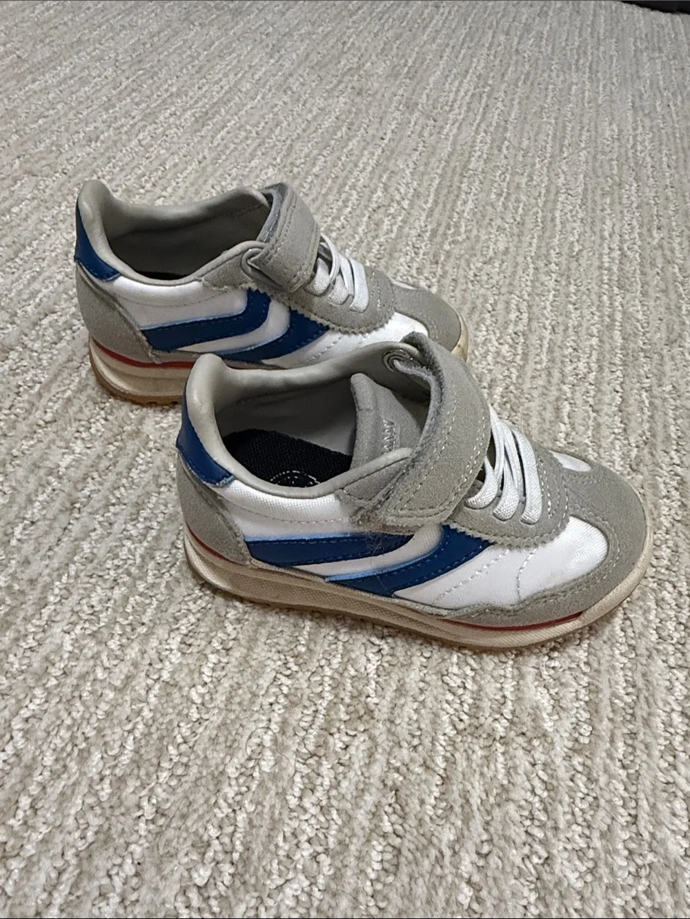 wonder nation Grey, White & Blue Kids Sneakers with Red Accent